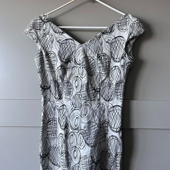 Pamela Milano Dress Women XS Geometric Beige Black Fit & Flare Made in Italy EUC - Picture 7 of 14